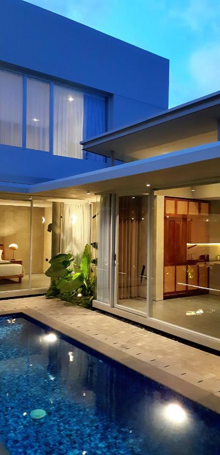 Mandja - Stunning Architect-designed 3br In Petitenget Villa *