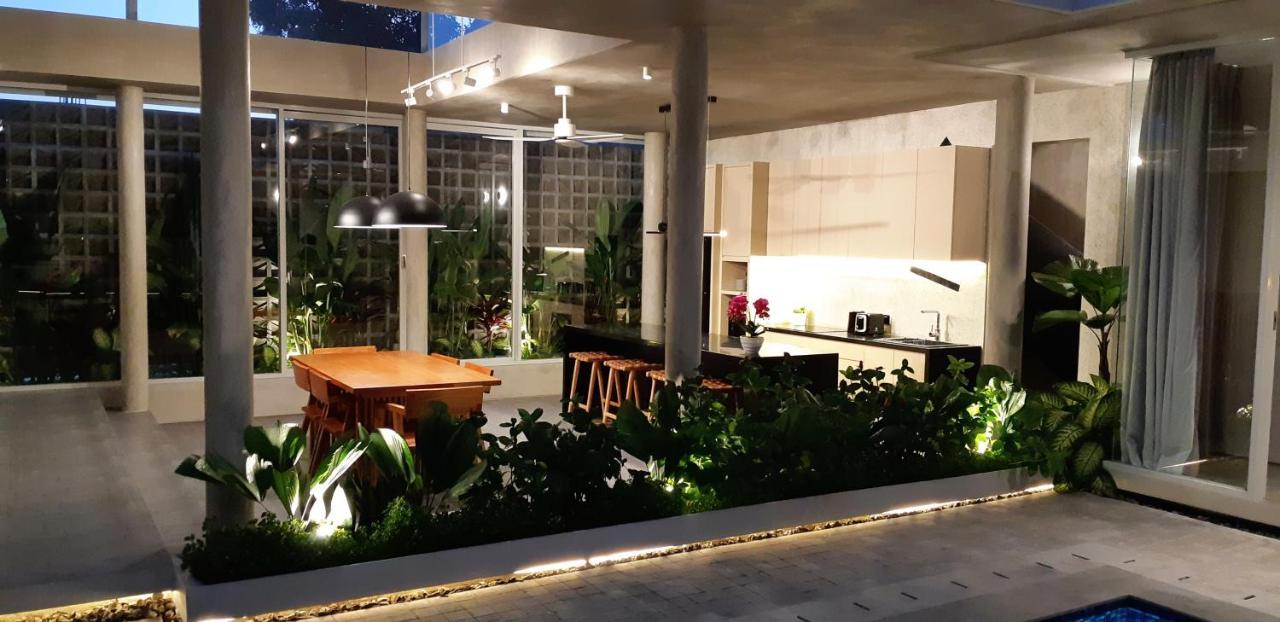 Villa Mandja - Stunning Architect-designed 3br In Petitenget Seminyak (Bali)